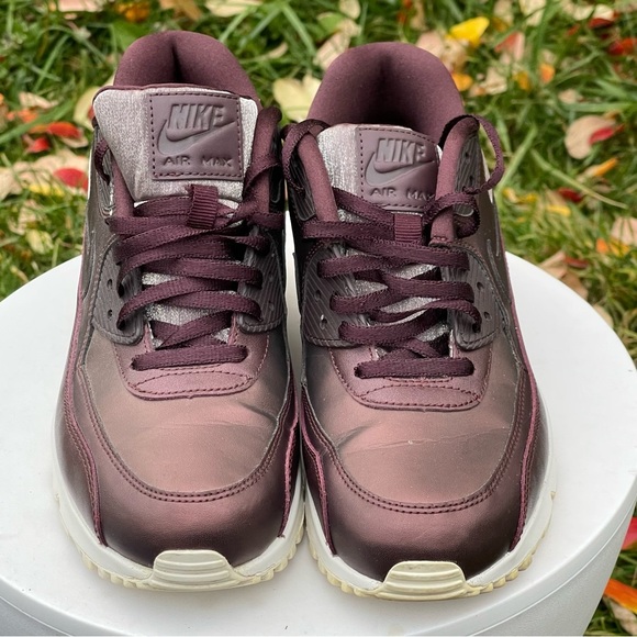 Nike Air Max 90 PRM Shoes Womens 8 Metallic Mahogany Running Sneakers 896497-903 - Picture 5 of 13